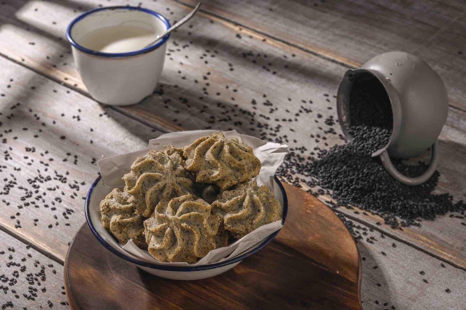 Lowrey Black Sesame Butter Cookies | Premium NZ Cookies - ShopHub