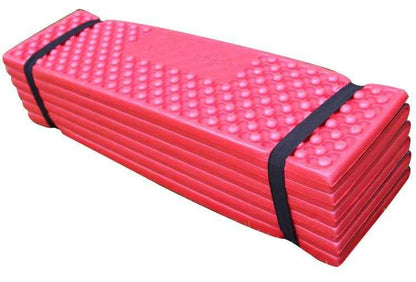 Forest green Mead's Supply Outdoor Egg Nest folding foam pad, moisture-proof camping mat for outdoor camping and camping equipment.