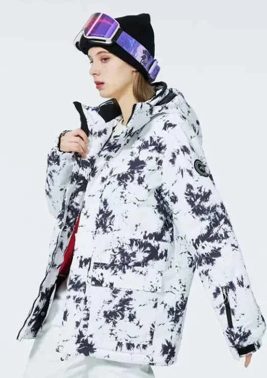 Unisex pink waterproof windproof ski suit for men and women, includes jacket and pants, ideal for winter snow activities.