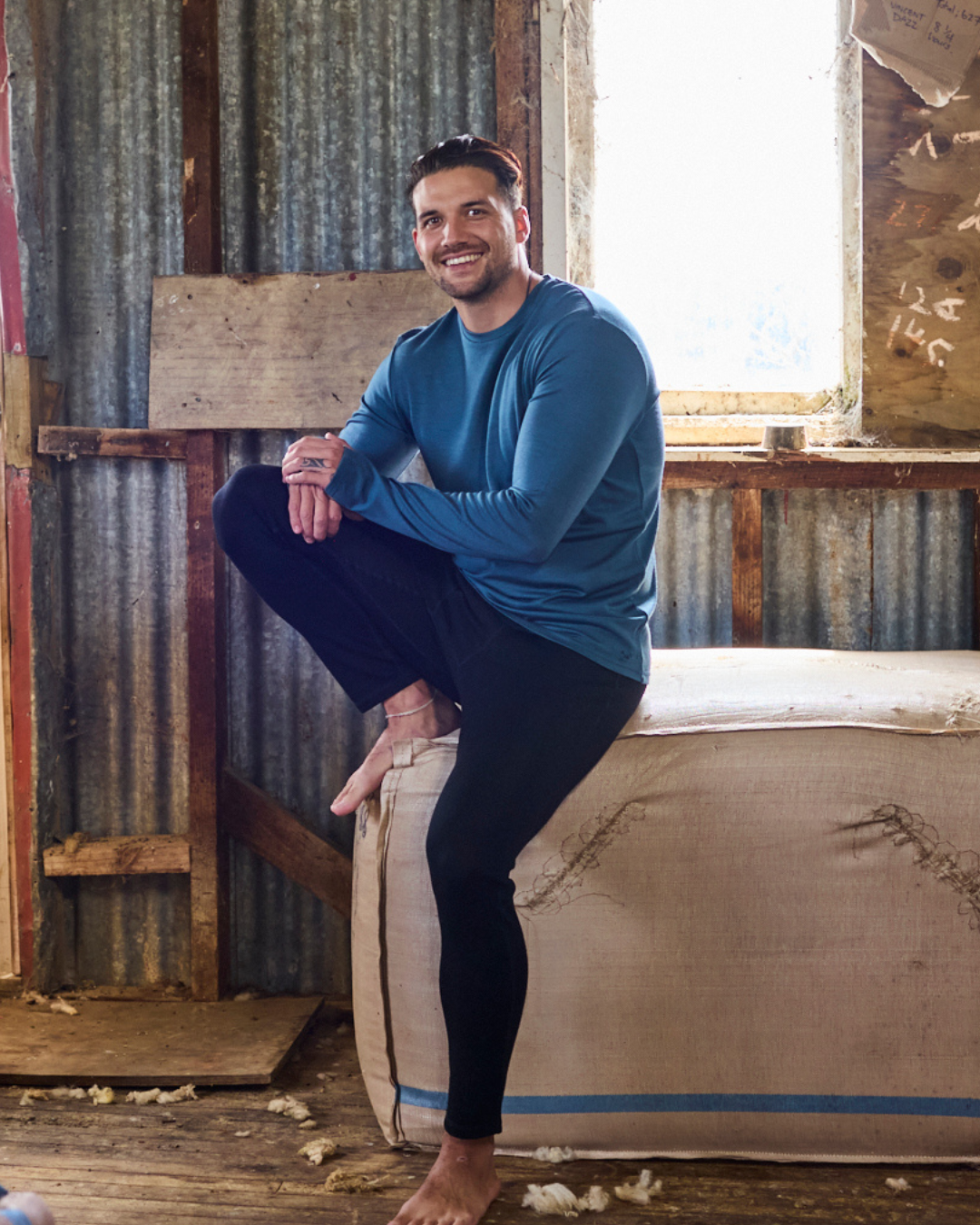 Men's black Merino 365 NZ Base Pant made from 100% Merino wool, casual men's pants, comfortable and warm for everyday wear.