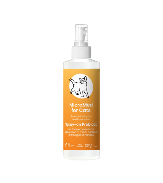 MicroMed for Cats Acute Care in a 250ml bottle, used for immediate veterinary care for cats, with the MicroMed brand label visible.