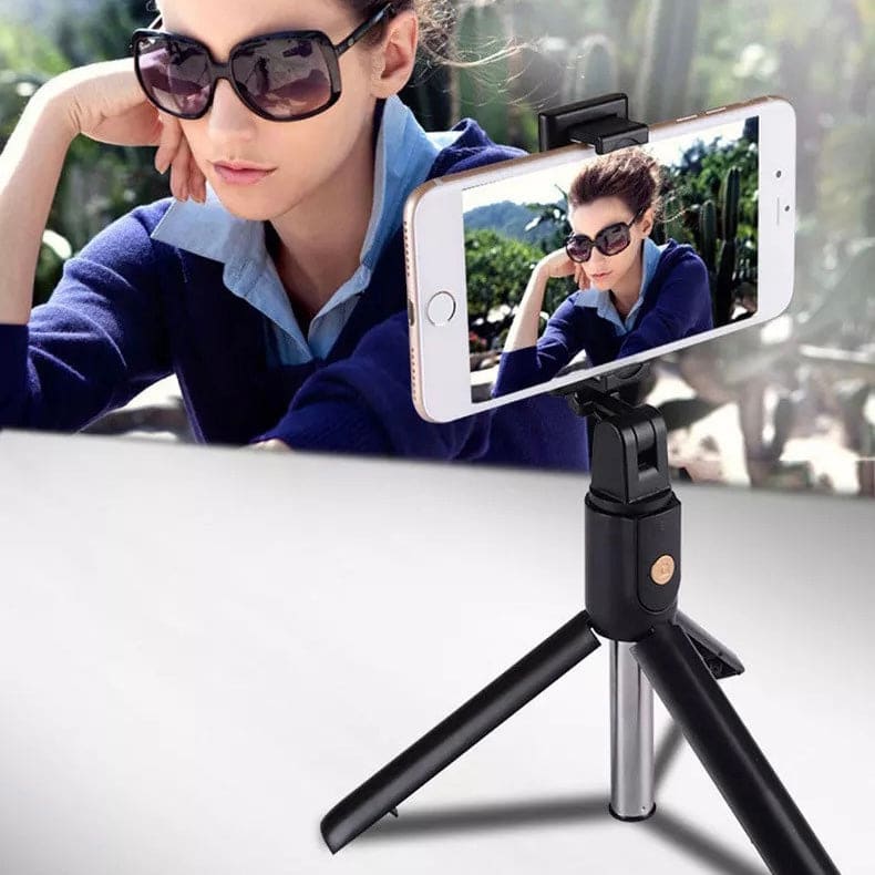 Selfie Stick with remote & stand 9eight5