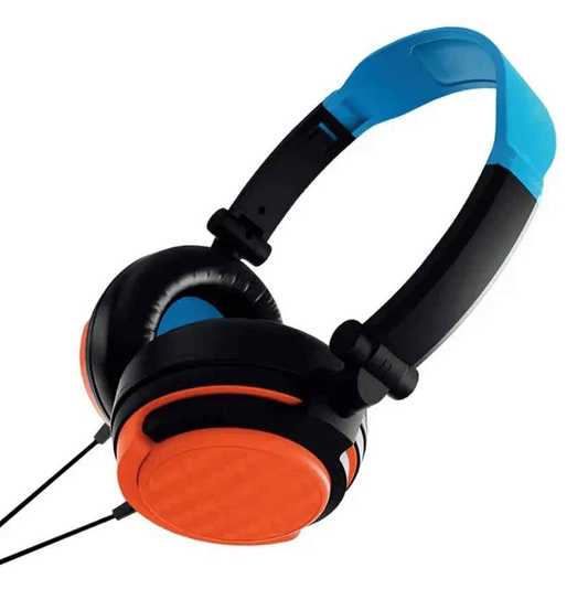 TechPlus wired gaming headset with microphone and volume control, featuring over-ear design and adjustable headband.